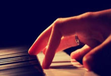 爱体育官网:为前4拼了!韩德君带伤出战,张镇麟继续缺席,邱彪透露山东策略.